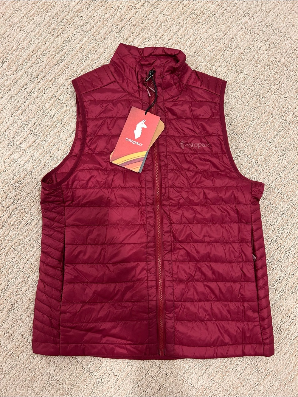 cotopaxi Women's Packable Capa Vest in Jam